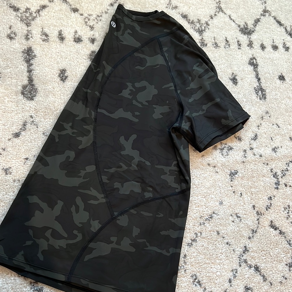 Lululemon Outrun the Heat Short Sleeve